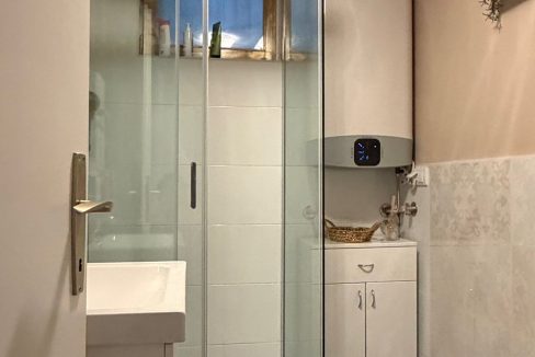 IMG-0f4ade066ec703f2cb2166e093637e0e-V