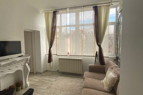 IMG-139937bf91f8f98da042fd9b7286e85a-V