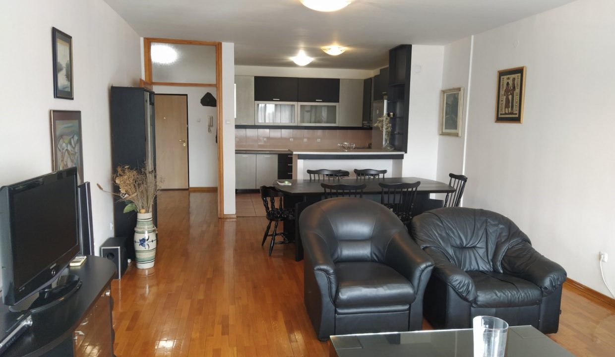 IMG-5272867a0928dcaea89c0221027b4535-V