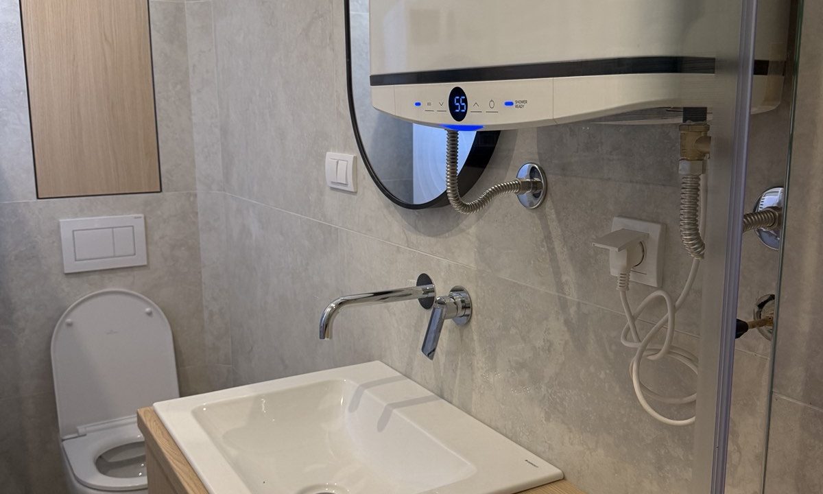 IMG-584c8a21ff79e61189b33f15c4919f06-V