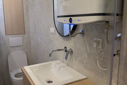 IMG-584c8a21ff79e61189b33f15c4919f06-V