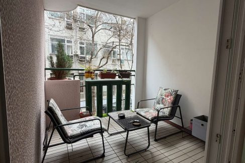 IMG-a2d936bfe34a335d0dcc873bfdbdfe6e-V