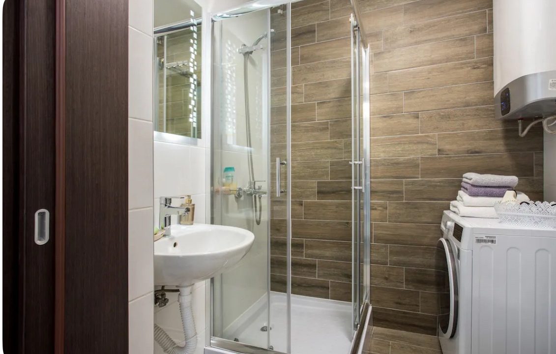 IMG-af1d984ec48d9365fec68a246b2352ca-V