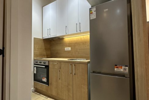 IMG-cfda97a352174c0ae1478b2ce77a9432-V