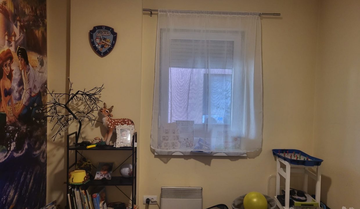 cd63071d-a6c0-464c-ba13-129ff7d6948d