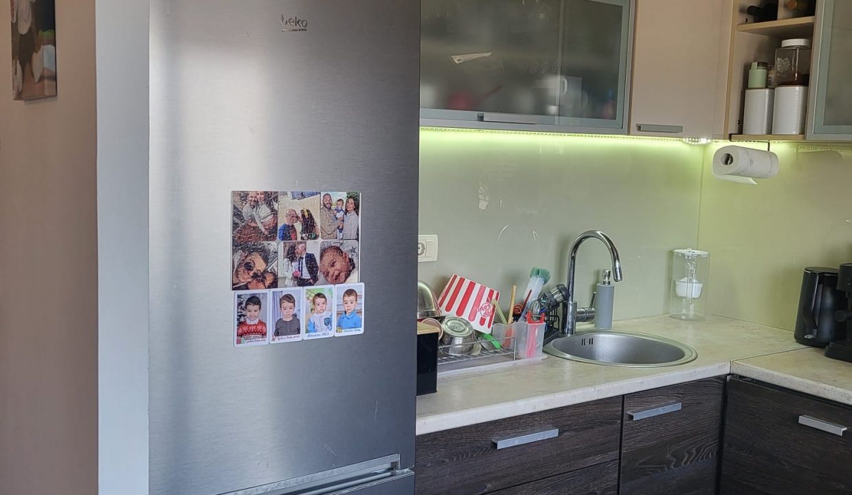 ce83e3db-7d3d-43e6-9857-2a86801bdcc6