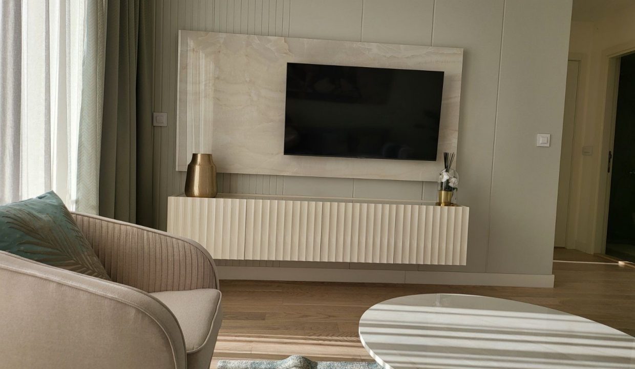 d93ec43f-e1c9-448a-925e-04570a025eb9