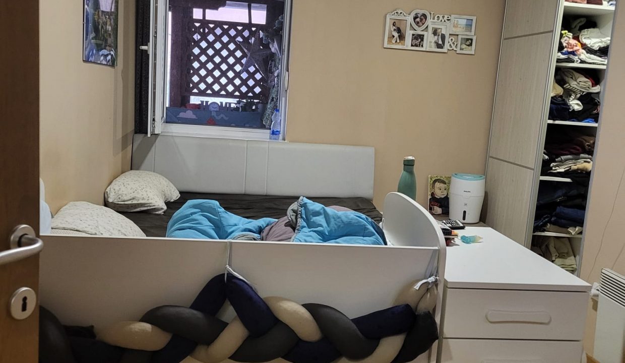 e0dd9571-7cd3-4652-b2ef-357e0d4eb155