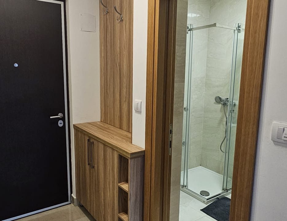 e5e032f6-2d16-4fa3-9d04-1a47b1d024d0