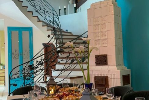 f651b759-b064-4a51-b41c-09034678f7b7