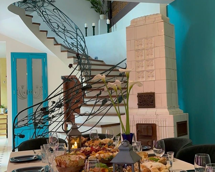 f651b759-b064-4a51-b41c-09034678f7b7