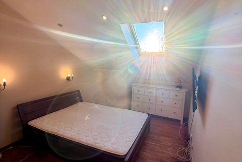 f6675b50-52b3-4471-9941-3df1db04f62b