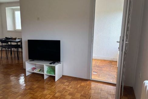 b3