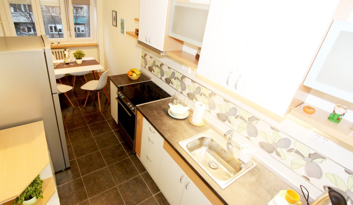 IMG-ab6c17dd924b2a21ded67d9791ccd3ca-V