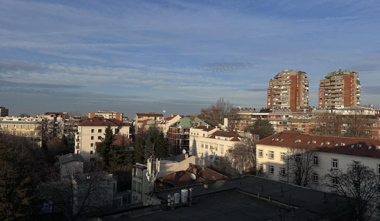 IMG-c31129c65f8c1d797527e643b59cc72e-V