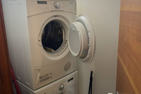 IMG-f03040a2de738e5dd24fe15161aaf307-V