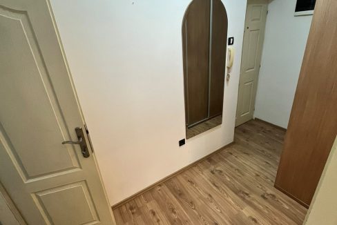 IMG-c4070f05ede317365890d7baf05e21ef-V